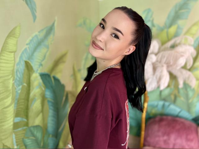 Visit AmandaC89 profile