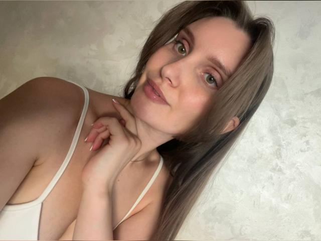 Visit Sweetgirl20255 profile