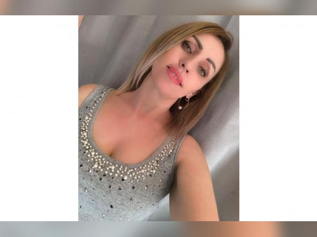 Visit SweetRoxi profile