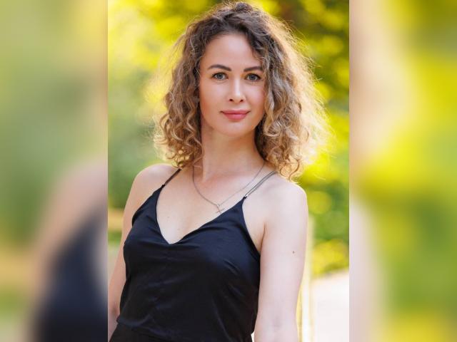 Visit ValeE profile
