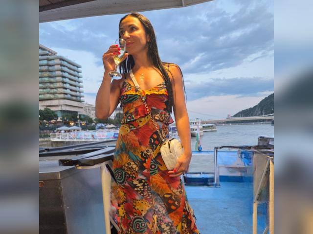Visit FitStyle85 profile