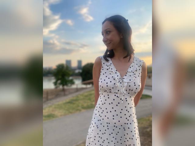 Visit Clarisse profile