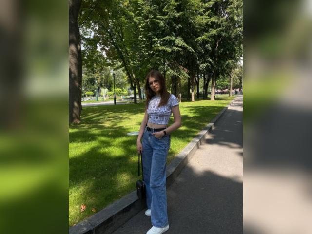 Visit 001goodgirl profile