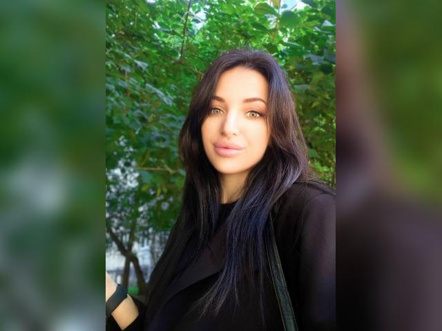 Visit Shakira profile