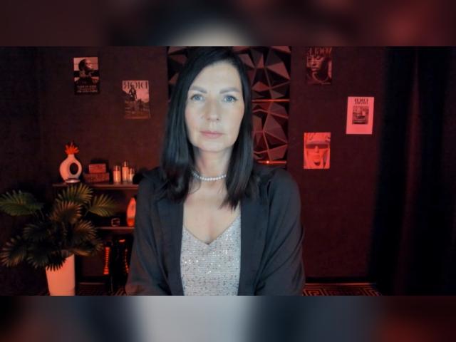 Visit MonicaCheerful profile