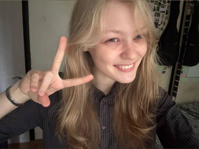 Visit SkySorceress profile