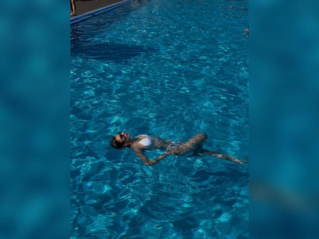 Visit VikiHoney profile