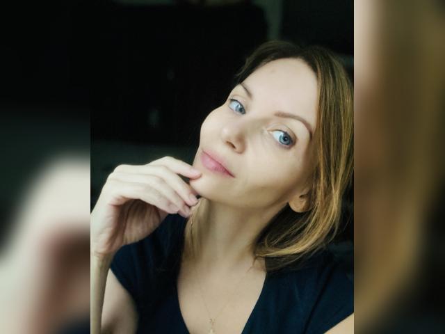 Visit LittleFoxyy profile