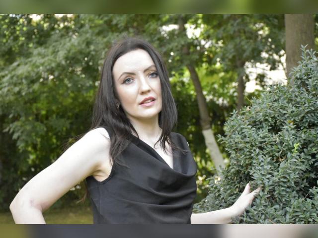 Visit CamillaRhodes profile