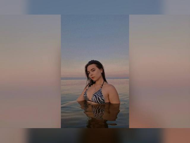 Visit HotQueen profile
