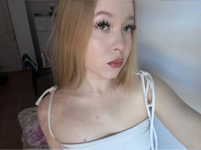 Visit MellisaLane profile