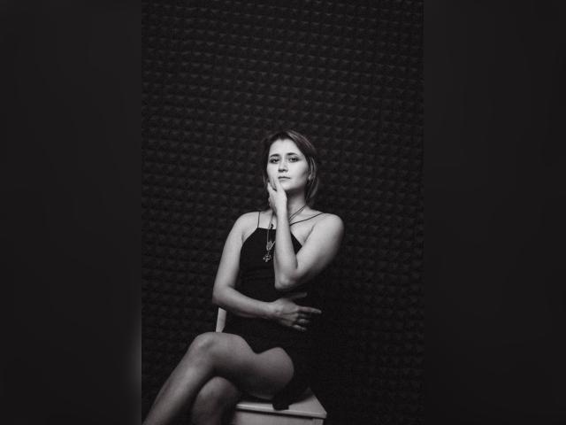 Visit AlexaLexie profile