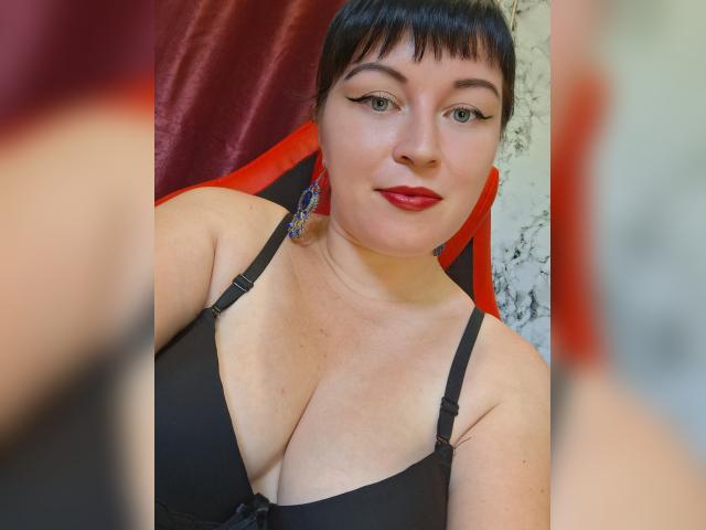 Visit sweetcandymmm profile
