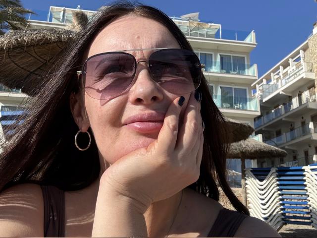 Visit JasmineVelvet profile