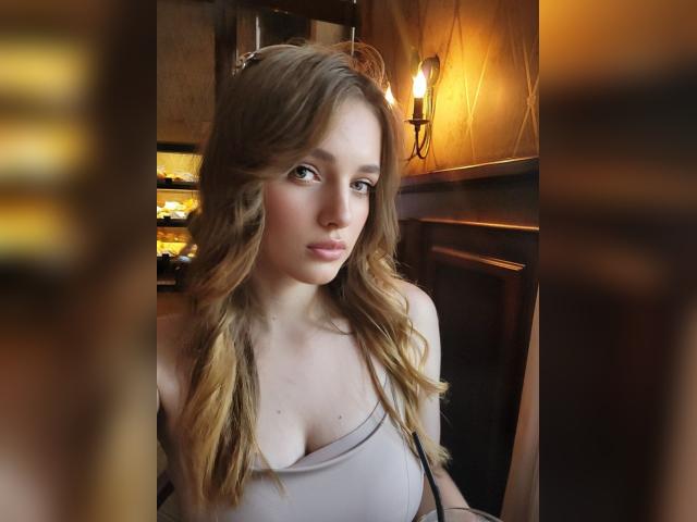 Visit SweetRinaKiss profile