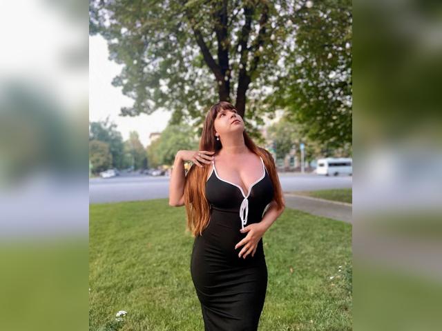 Visit Hannaredhair32 profile