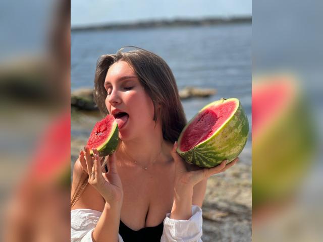 Visit Sweetgirl20255 profile
