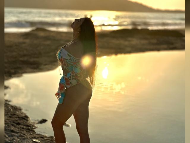 Visit Ameliya228 profile