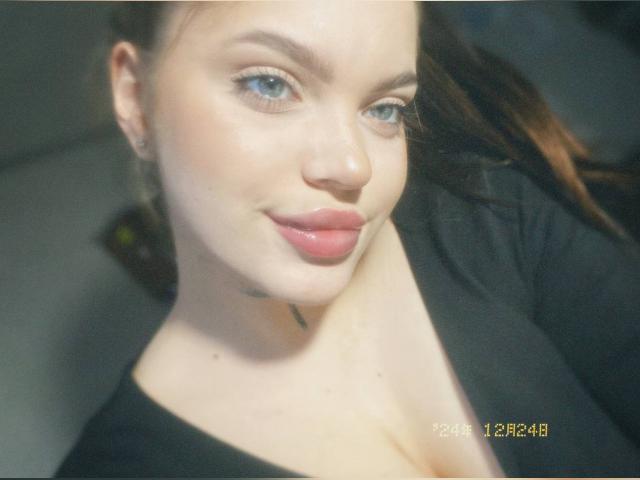 Visit LilyKiss profile