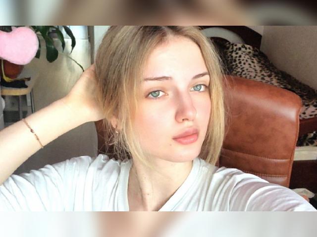 Visit SweetRinaKiss profile