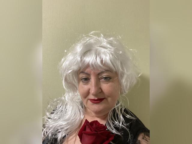 Visit MadyAlla profile