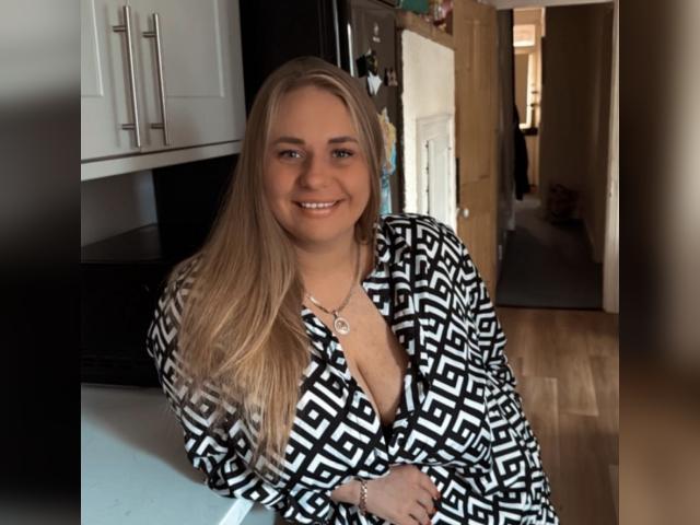 Visit MissisLove1 profile
