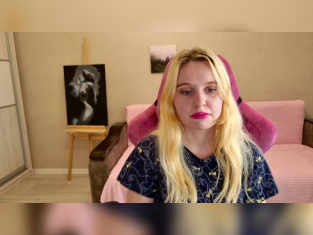 Visit CharmingBlonde profile