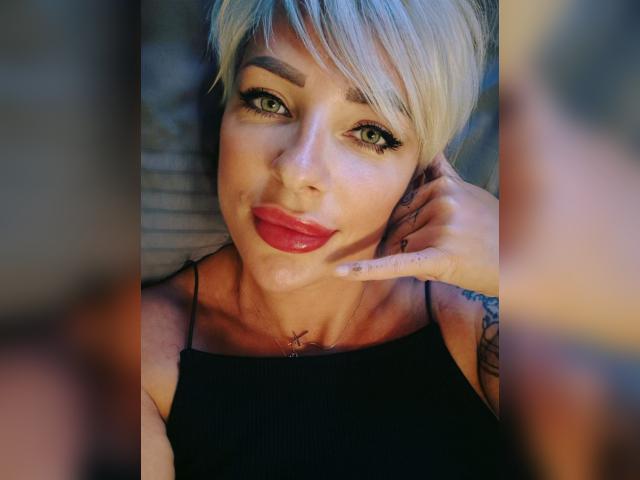 Visit MistressLisa profile
