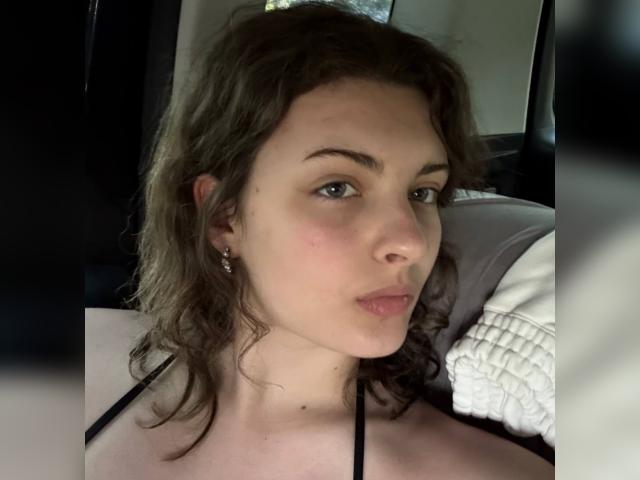 Visit Evaloveyou2 profile