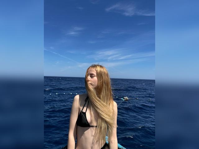 Visit ZellaMoon profile