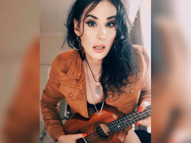 Visit AlyaHarper profile