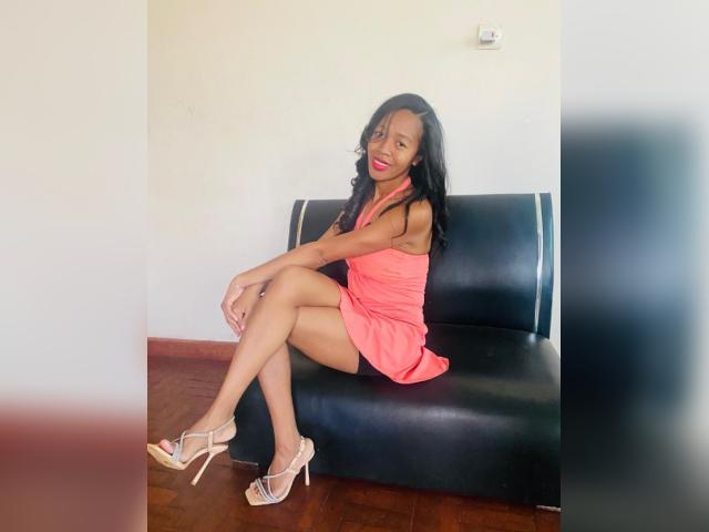 Visit Emmihot profile