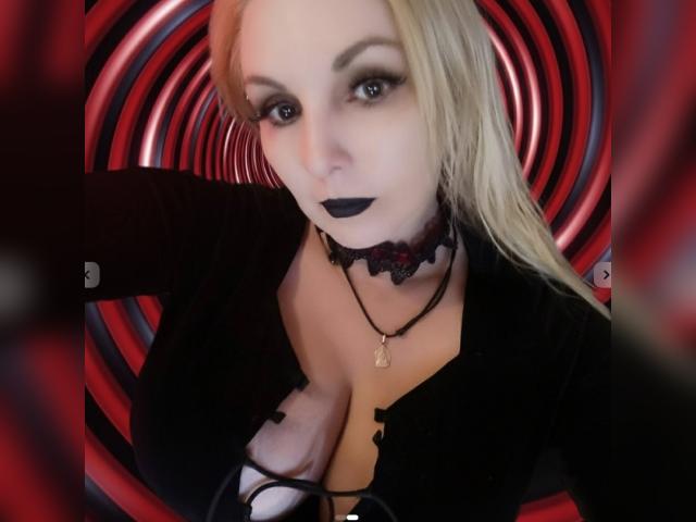 Visit TarotSonya profile