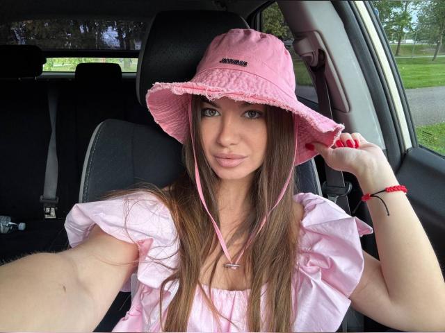 Visit SoulmateGirl profile