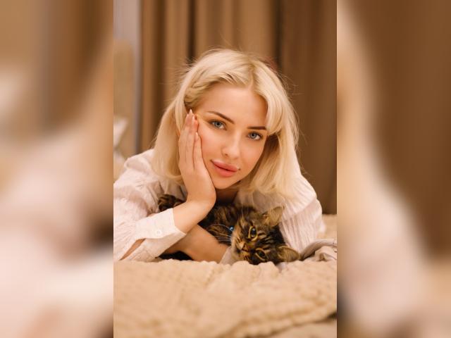 Visit Rinae profile