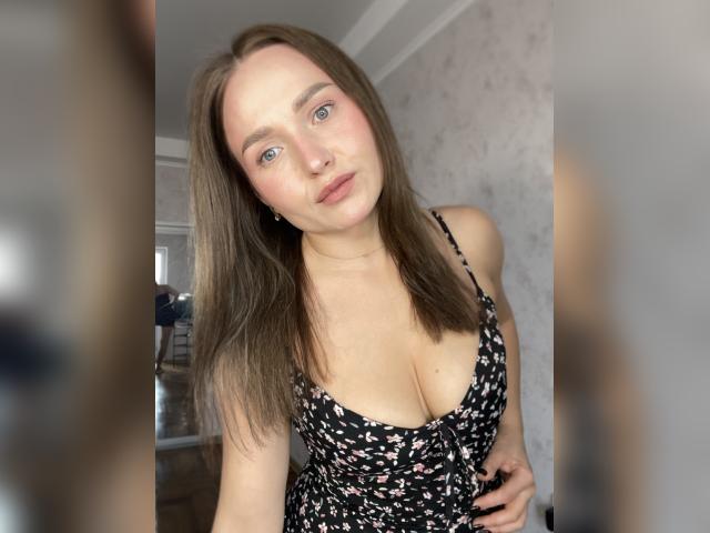 Visit QueenNati profile