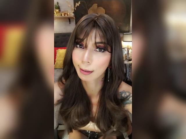 Visit celinafox profile