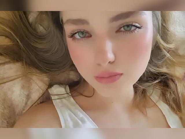 Visit SweetRinaKiss profile
