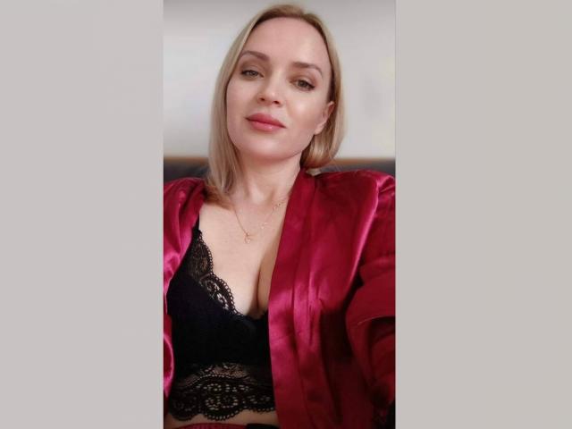 Visit Tianae profile