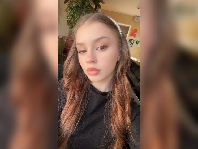 Visit AriaLyn profile