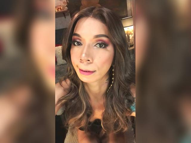 Visit celinafox profile