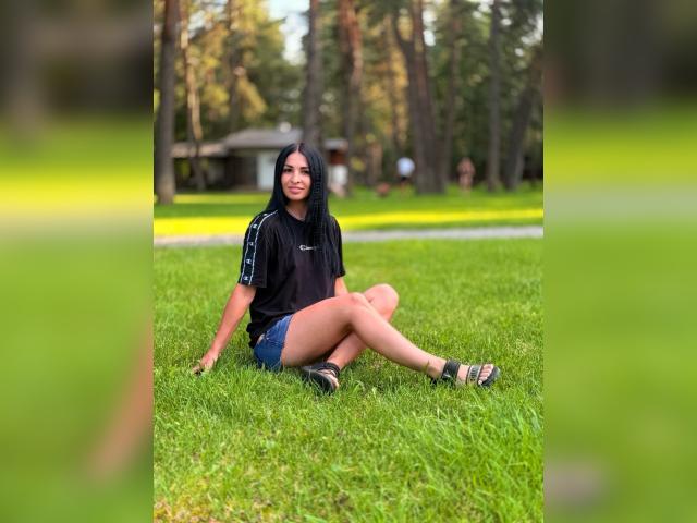 Visit MissHot88 profile