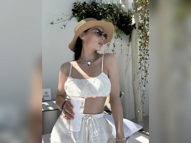 Visit Luna92 profile