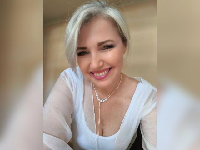 Visit 1Kira profile