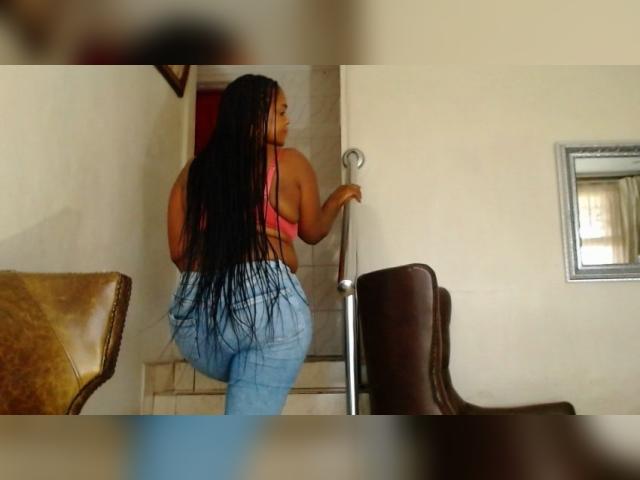 Visit Candycurvyy profile