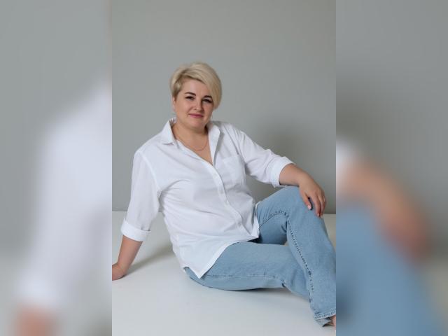Visit SecretLola profile