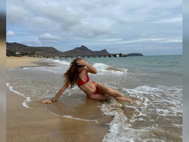 Visit EliElina profile