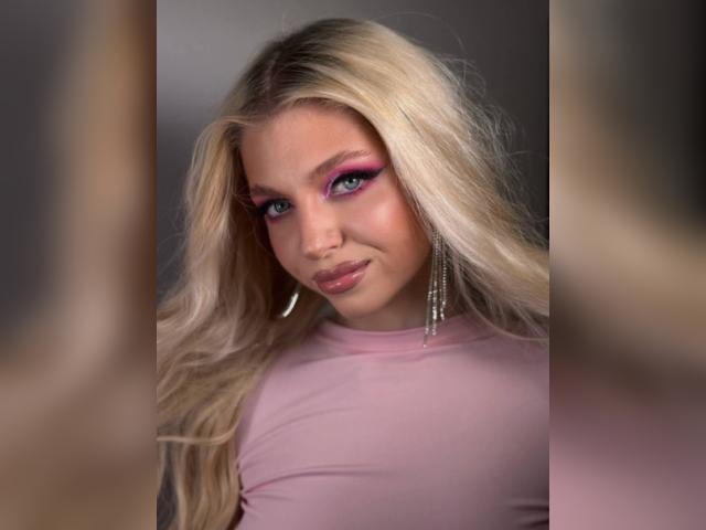 Visit AmeliaFit profile