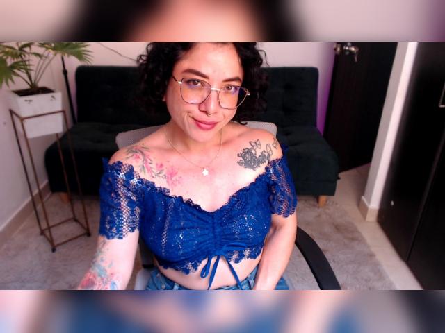 Visit MaddiRoses profile