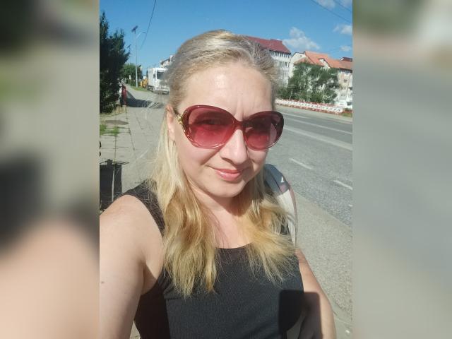 Visit BlondeAmalia profile